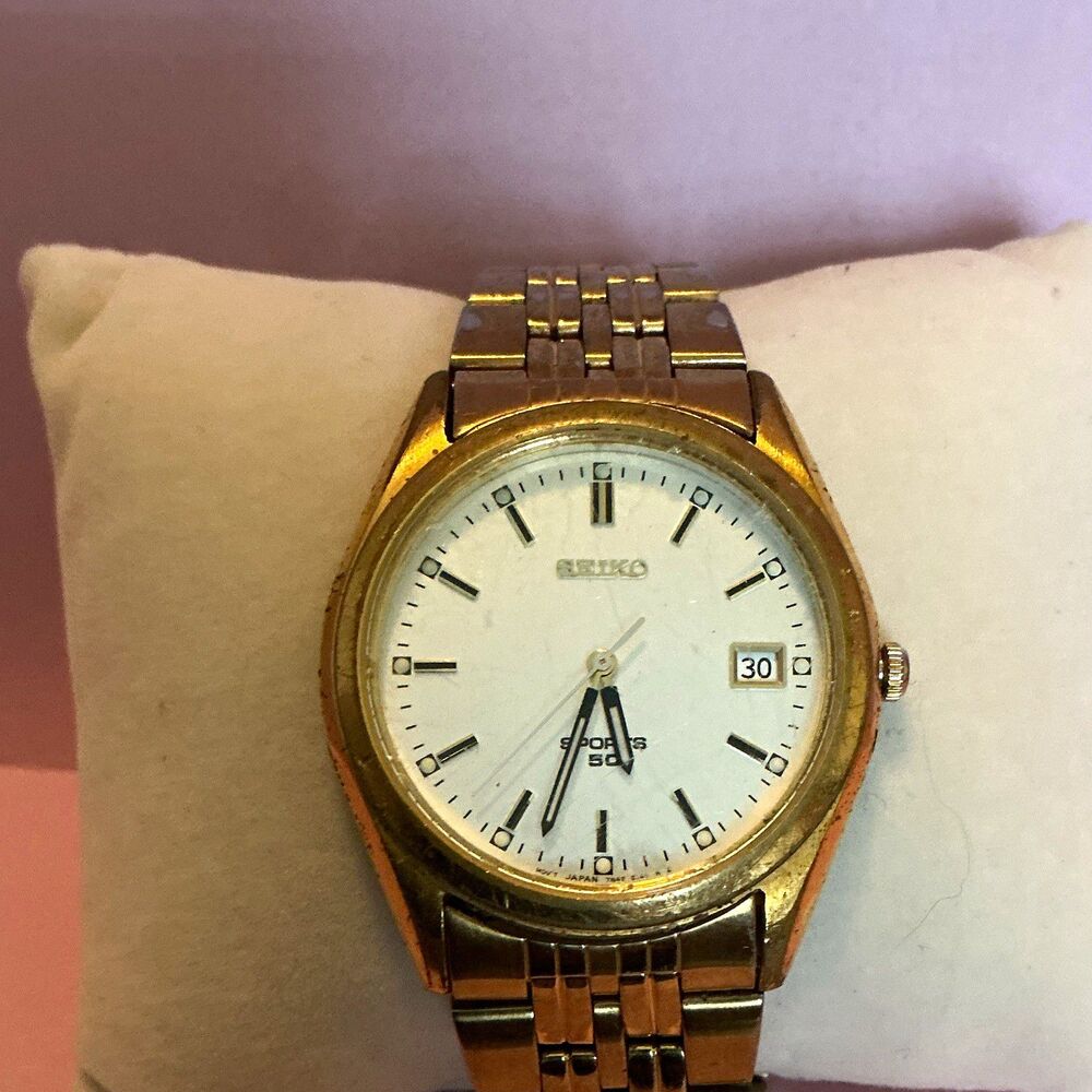 Seiko Sports 50 Quartz Gold-Tone Metal Bracelet White Dial Date Watch